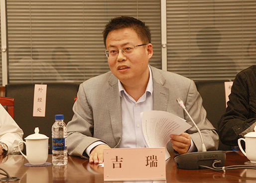 4H9U4614.jpeg 4H9U4614.jpeg